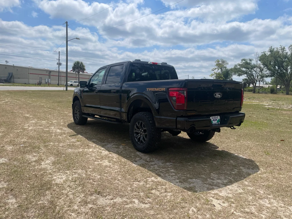 New 2026 Agate Black Metallic Ford Tremor® image 3