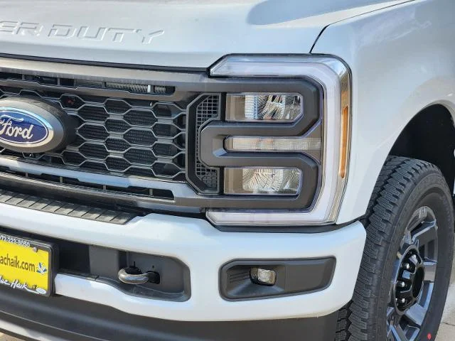 New 2026 Oxford White Ford F-250® XL image 28