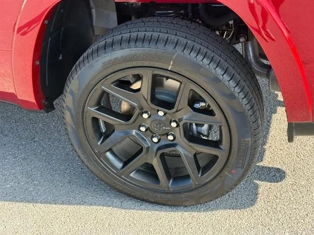 New 2026 Molten Red Pearl-Coat Exterior Paint RAM LARAMIE image 5