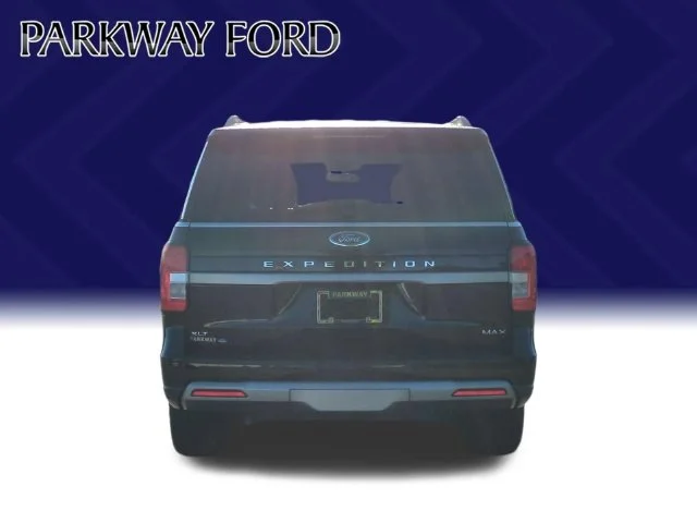 Used 2024 Black Ford XLT image 4