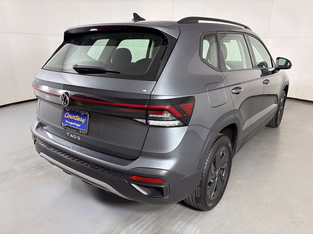 Used 2025 Gray Volkswagen 1.5T S image 8