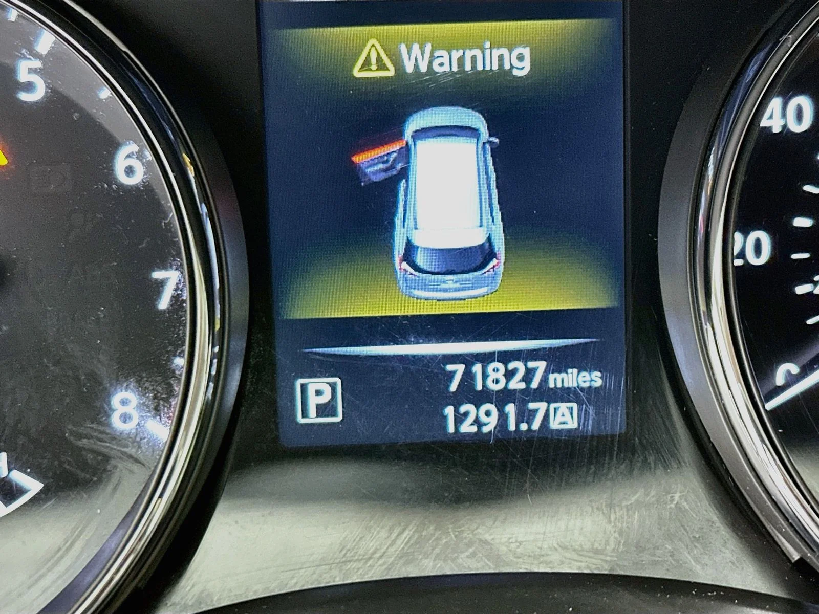 Used 2015 Gun Metallic Nissan SL image 12