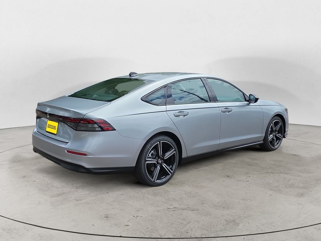 New 2026 Silver Honda SE image 5