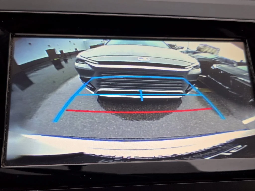 Used 2015 Blizzard Pearl Toyota LE Plus image 8