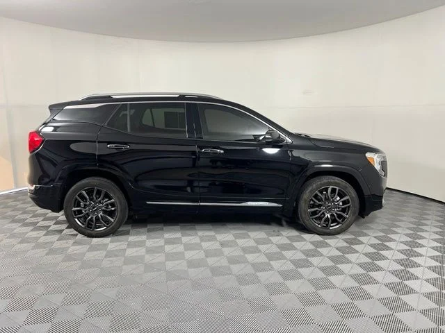 Used 2024 Black GMC Denali image 8