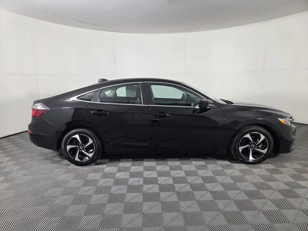Used 2022 Black Honda EX image 4