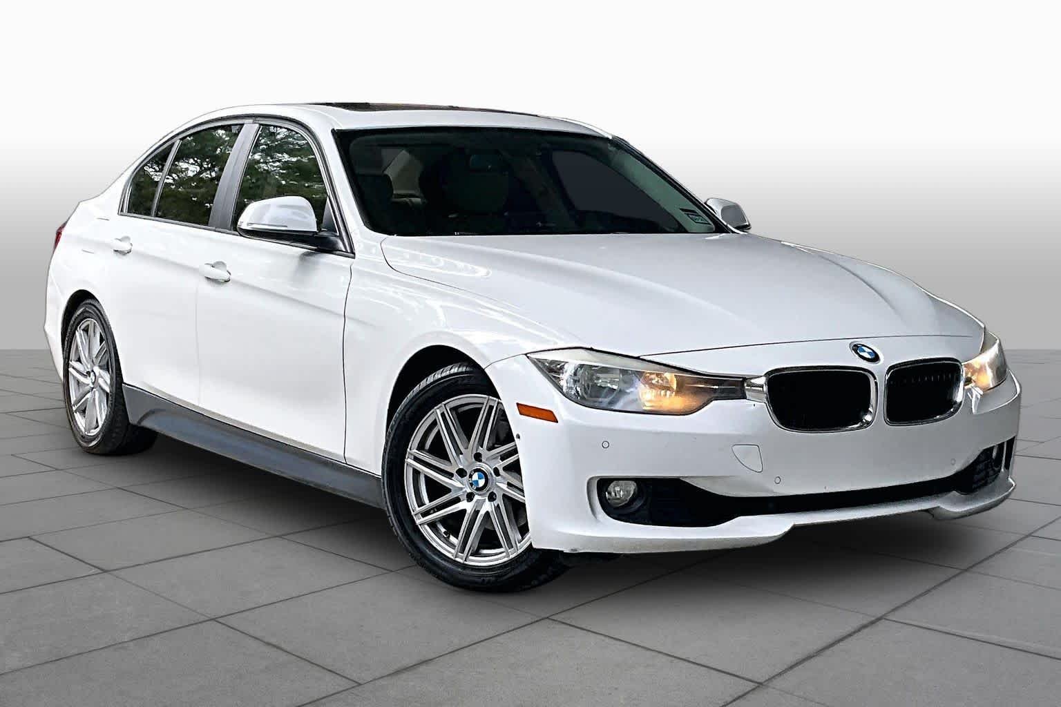 Used 2013 Alpine White BMW 328i image 2