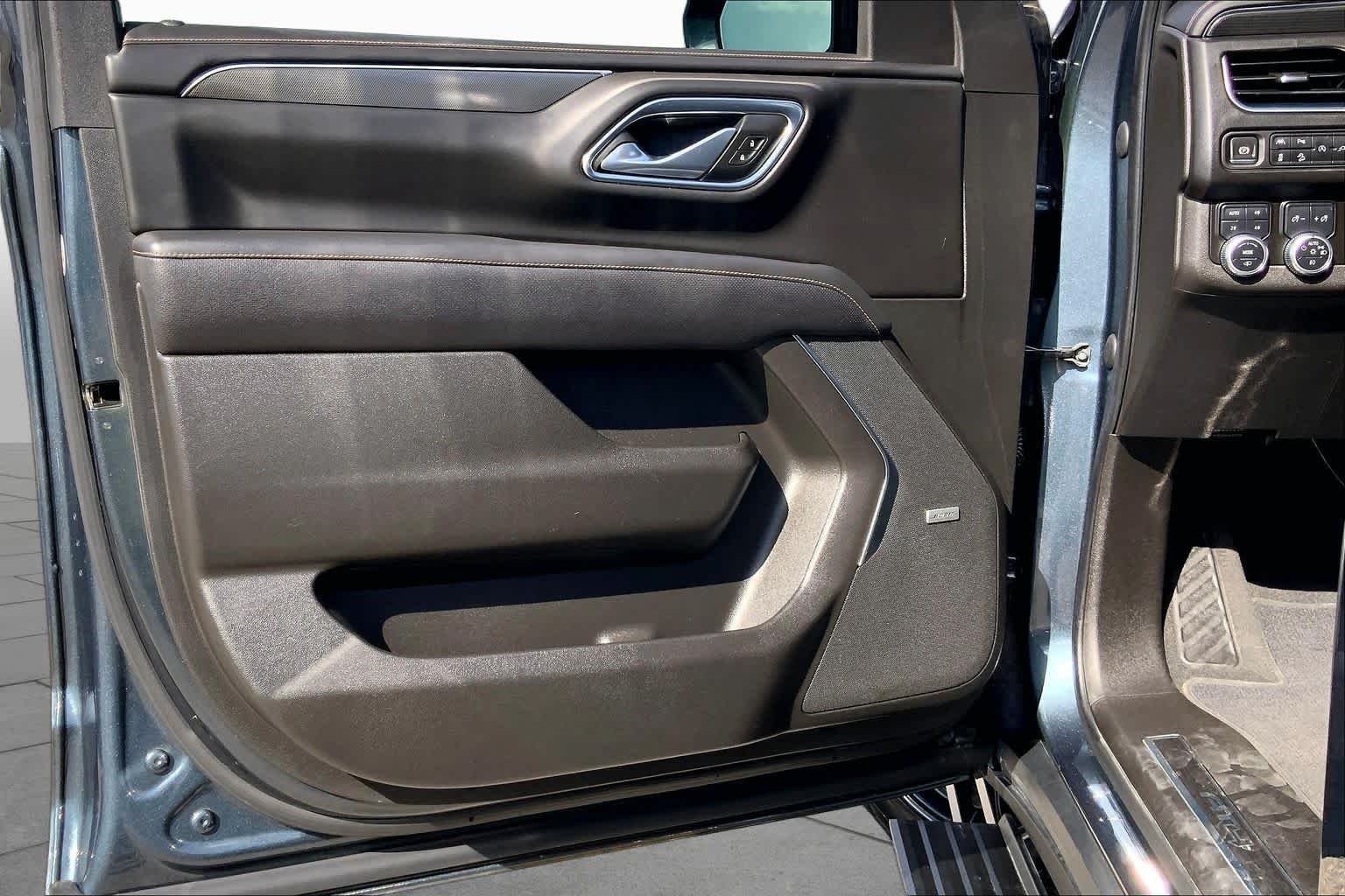 Used 2021 Dark Sky Metallic GMC AT4 image 41