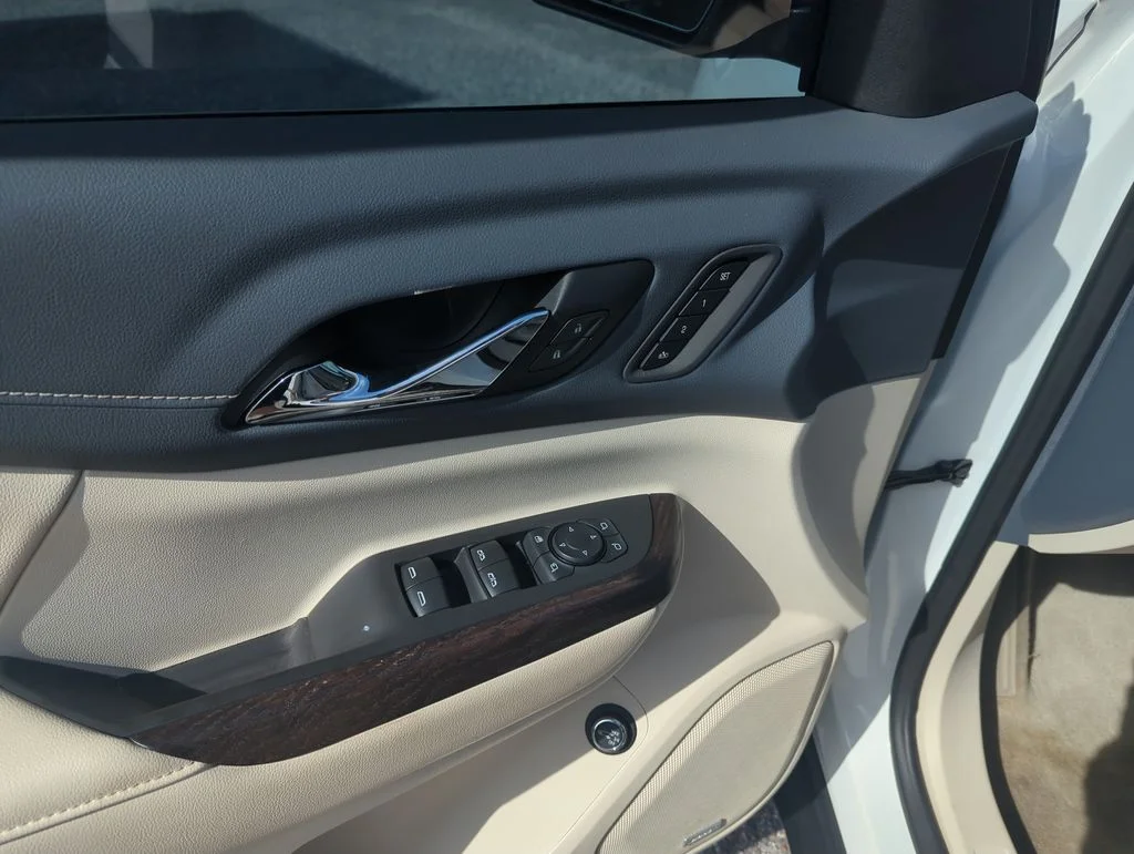 Used 2021 White GMC Denali image 19
