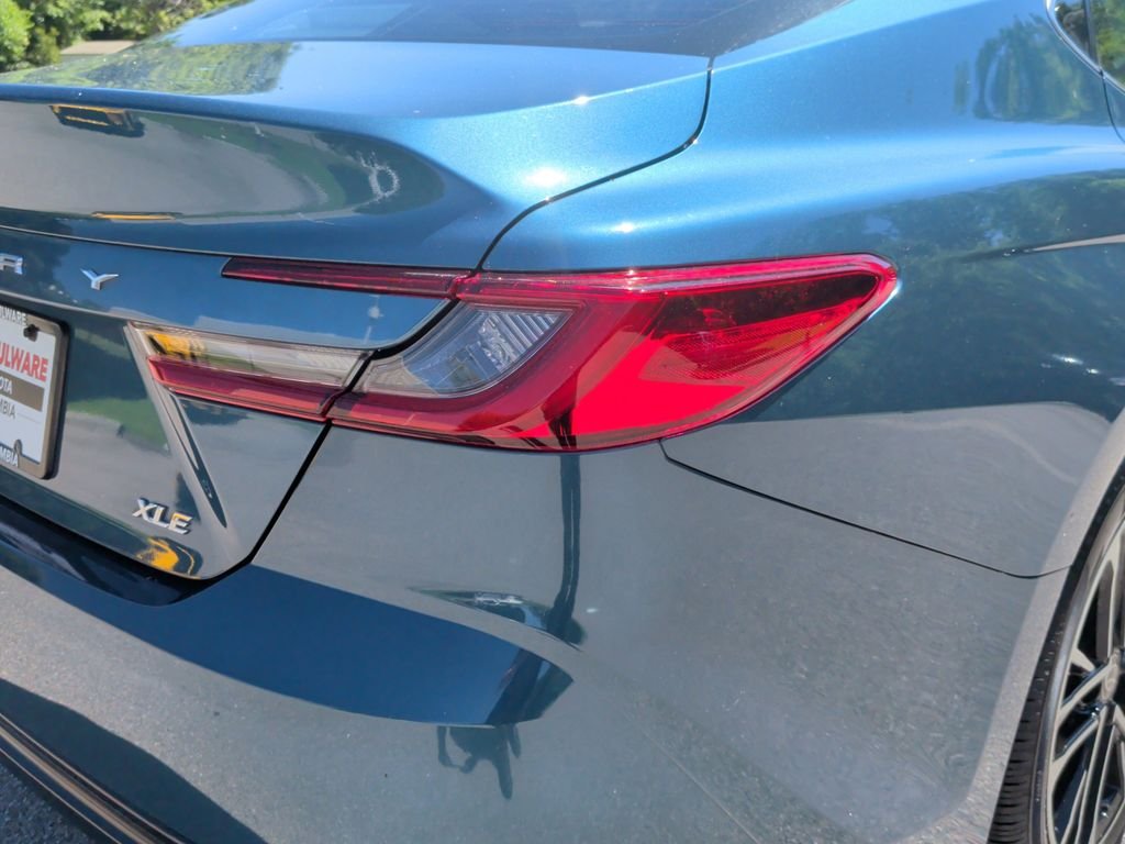 Certified Used 2025  Toyota XLE image 8