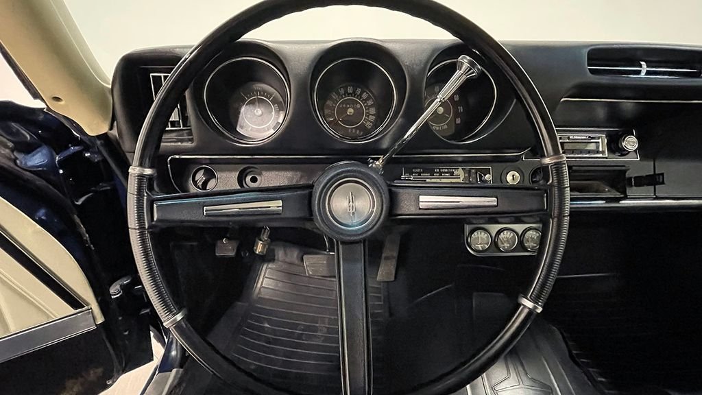 Used 1968  Oldsmobile Supreme image 66
