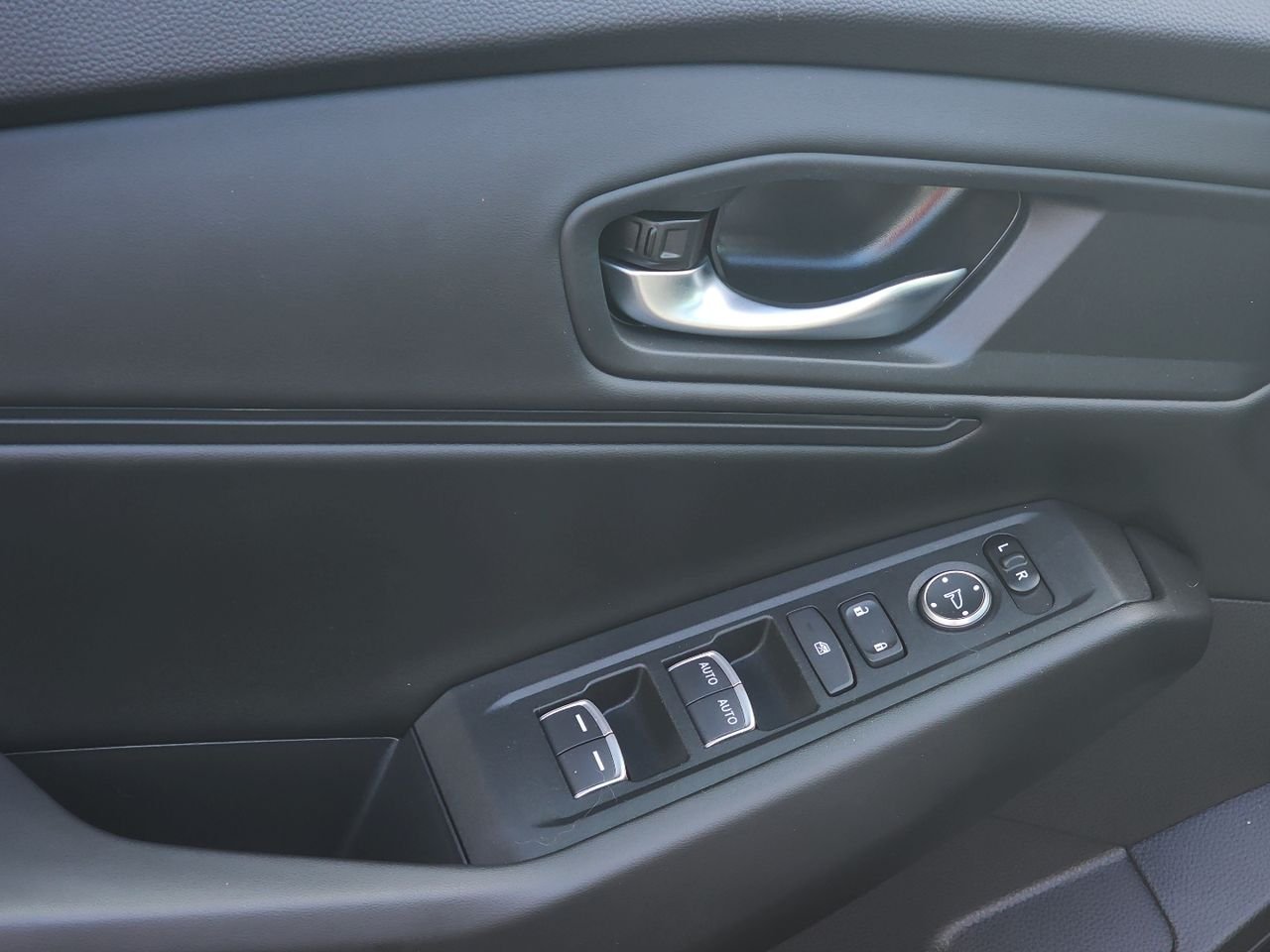 Used 2024 Silver Honda EX image 13