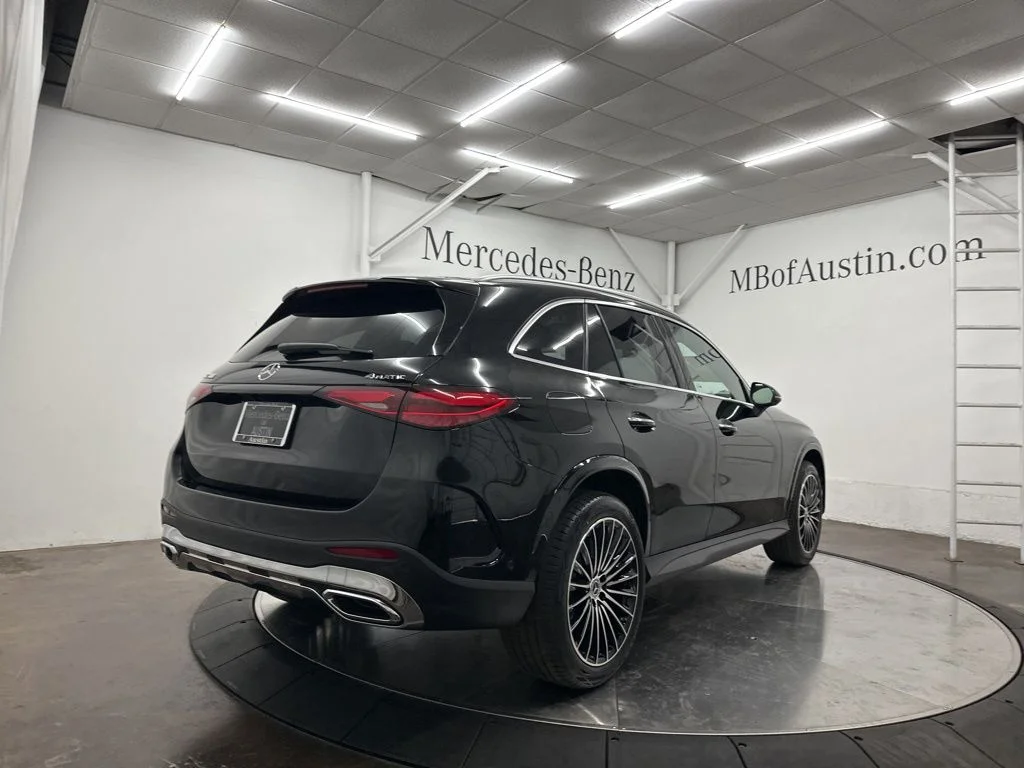 New 2026 Black Mercedes-Benz GLC 300 image 7