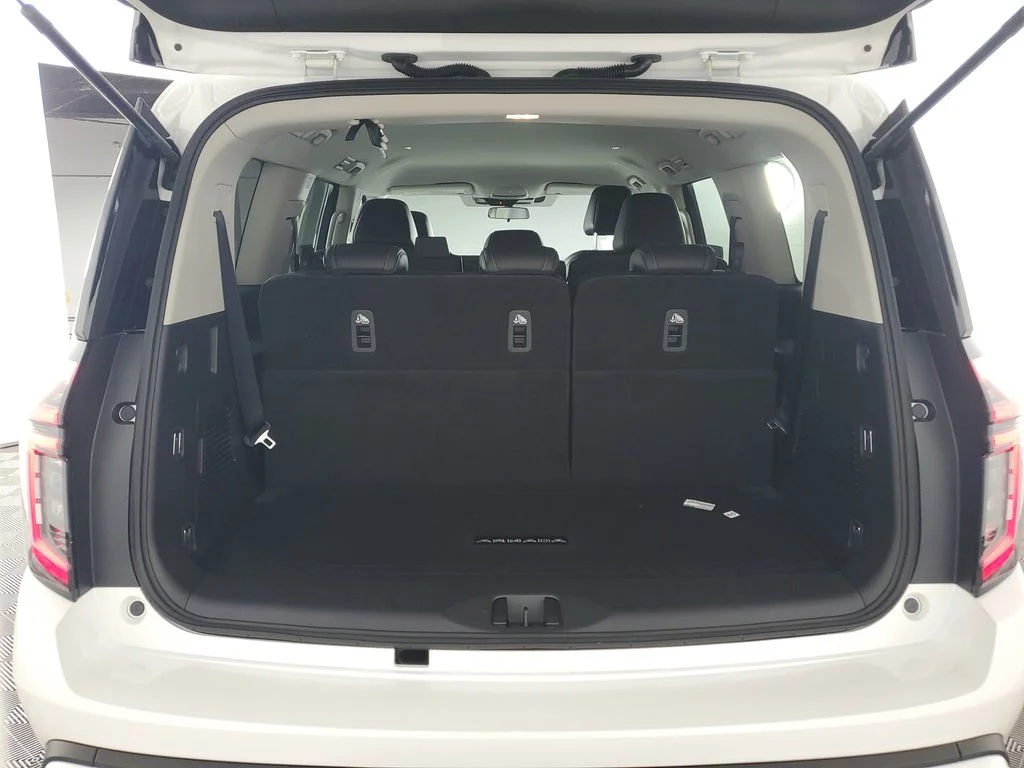 New 2026 White Nissan SV image 31