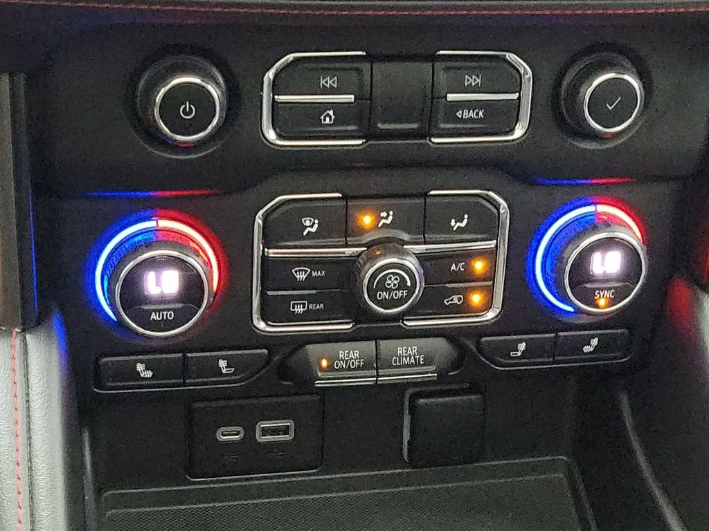 2022 Chevrolet Tahoe RST - Photo 19