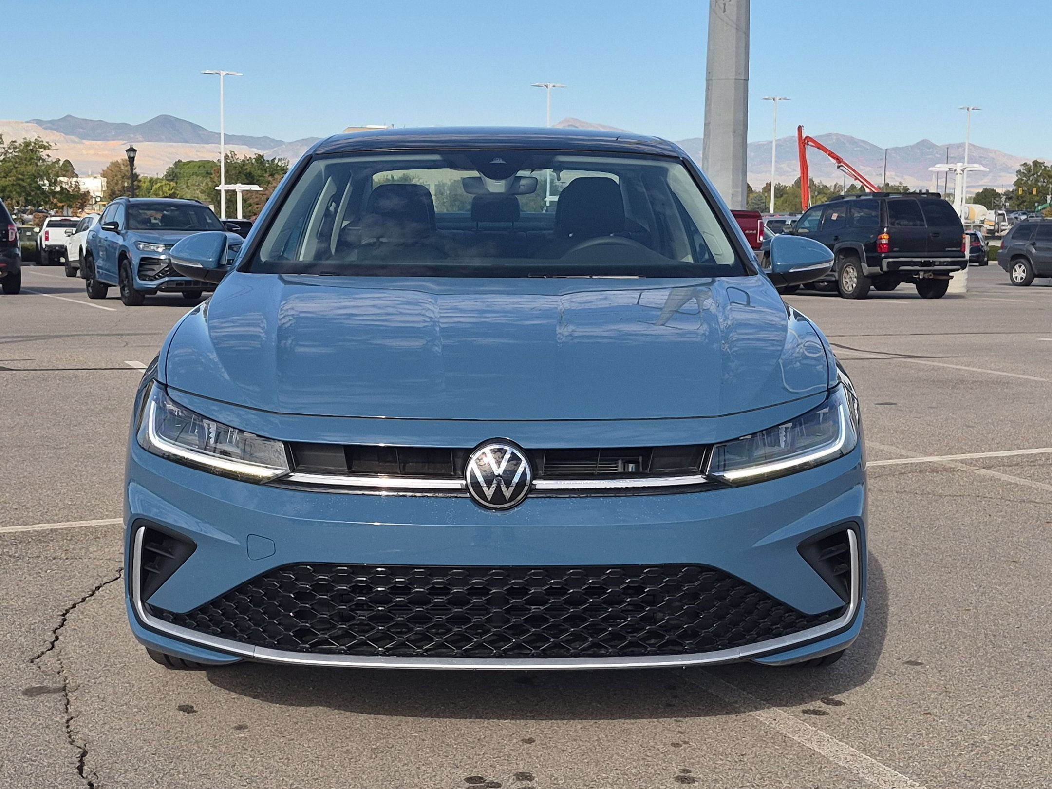 New 2027 Monterey Blue Pearl Volkswagen SEL image 9