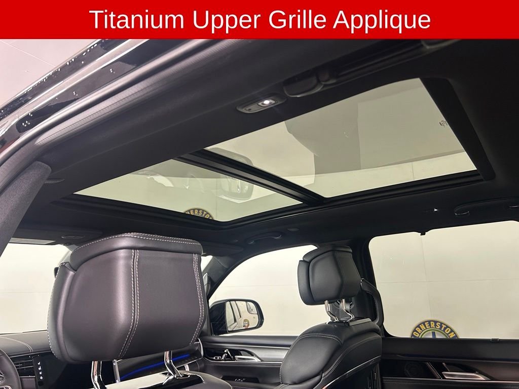 New 2026 High Gloss Black Jeep Summit Obsidian image 13