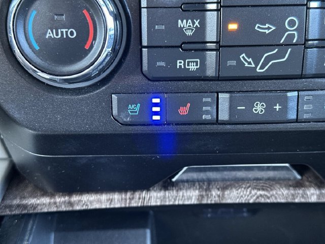 Used 2018 Black Ford LARIAT image 21