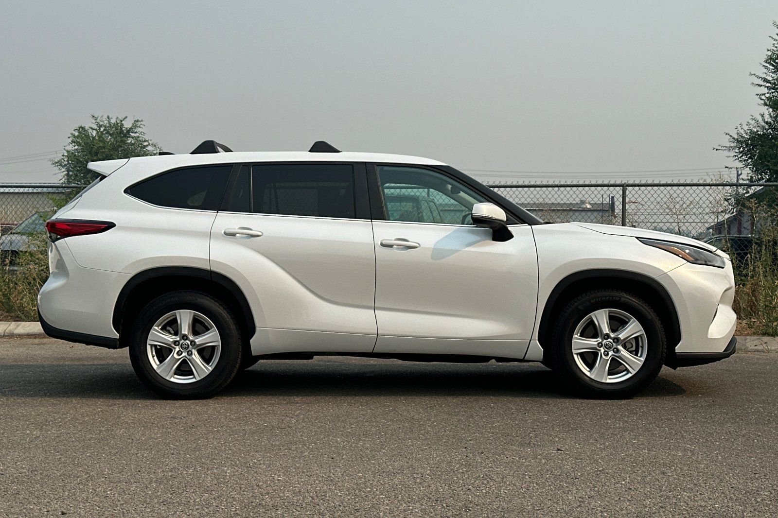 Used 2023 Beige Toyota LE image 3