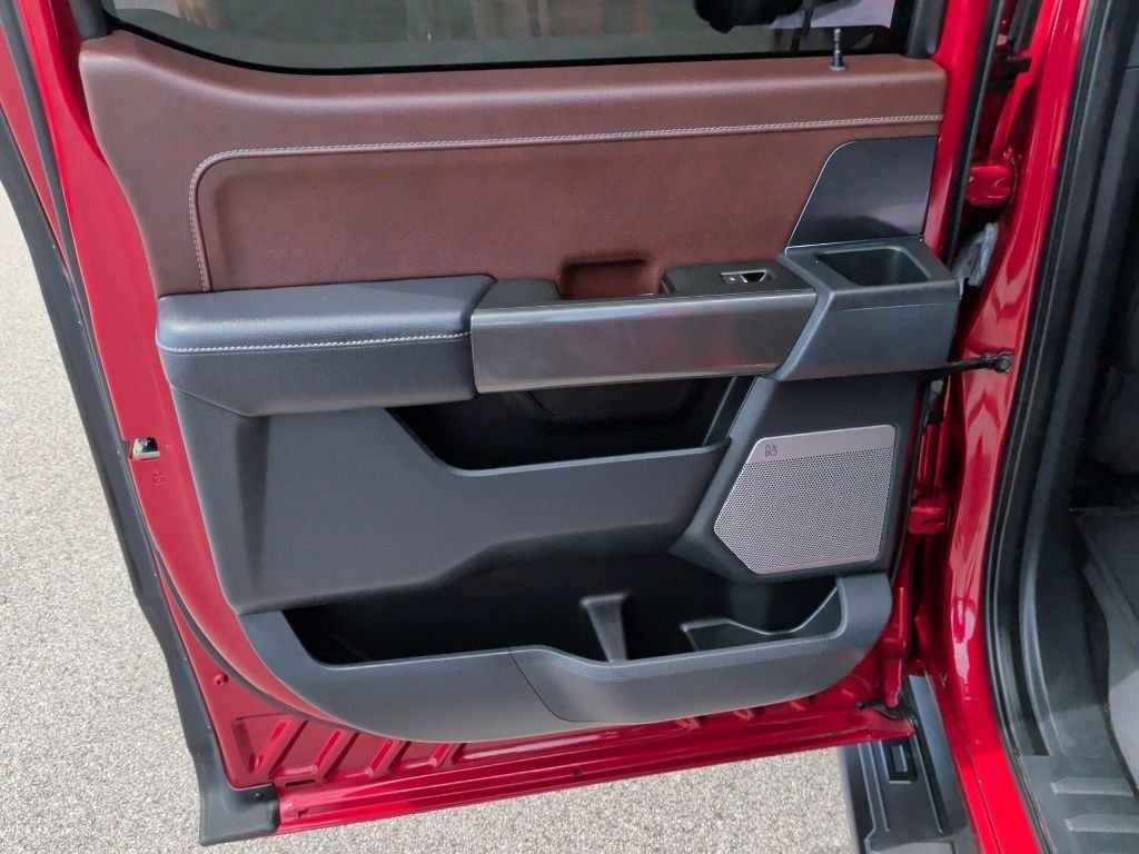 Used 2022 Rapid Red Metallic Tinted Clearcoat Ford Lariat image 39