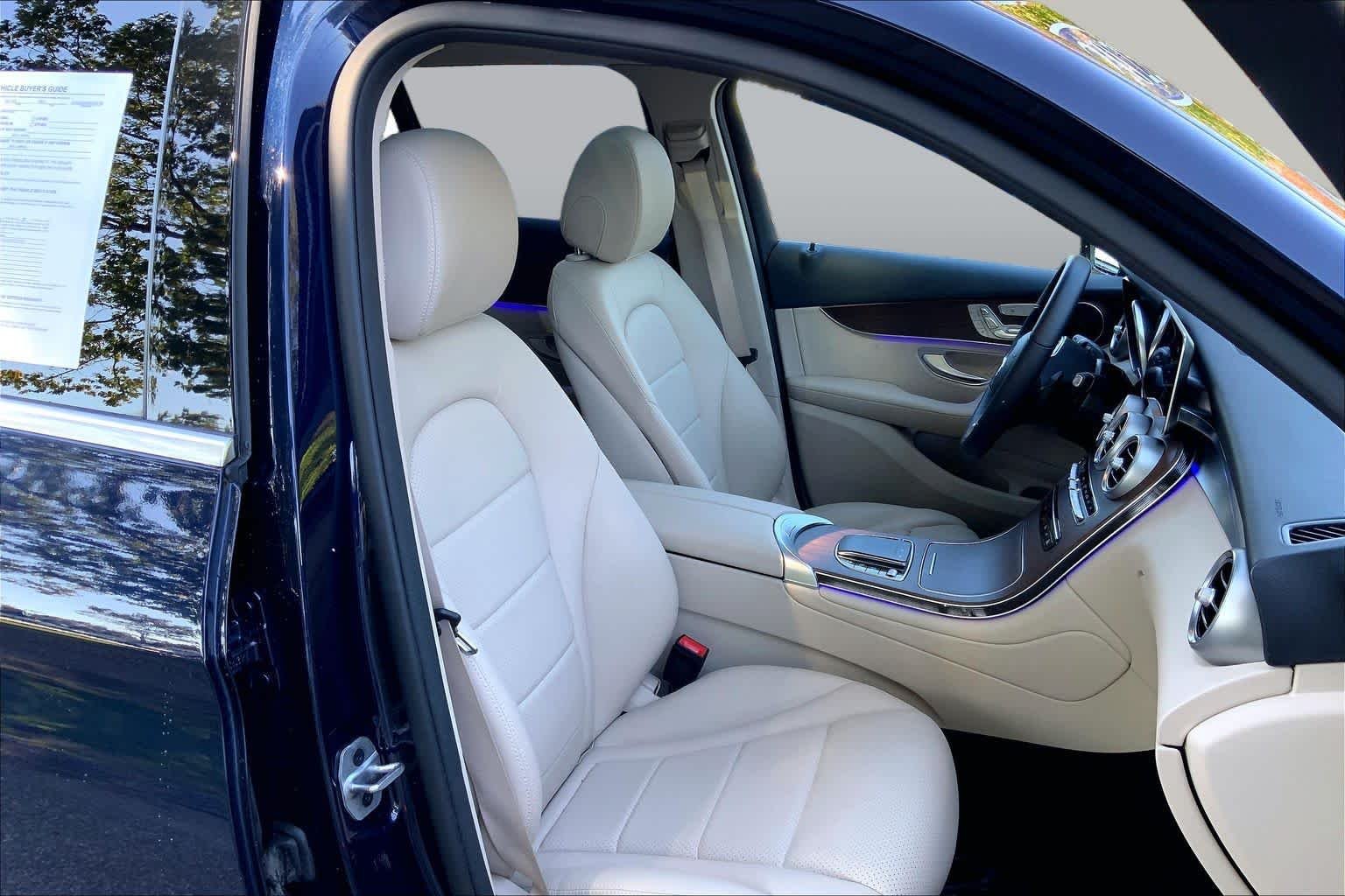 Used 2022 Lunar Blue Metallic Mercedes-Benz GLC 300 image 8