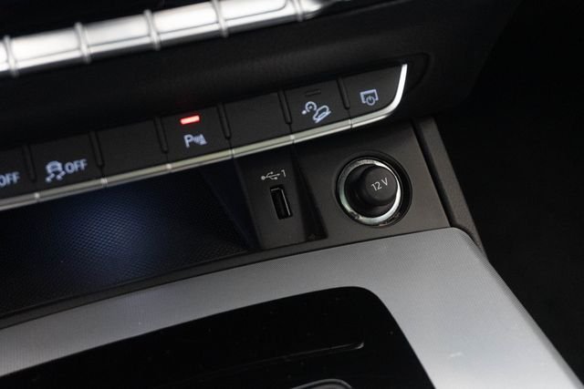 Used 2025 Black Audi  image 17
