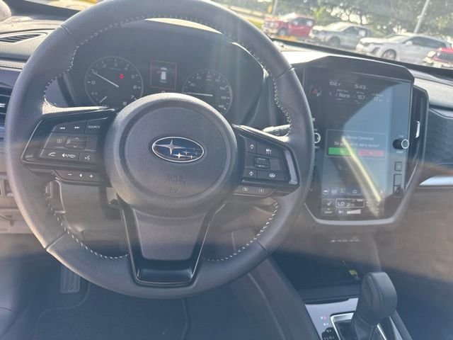 Used 2025  Subaru Premium image 10