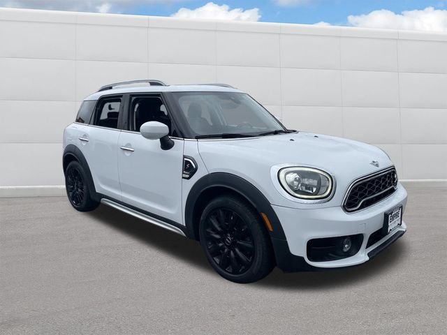 Used 2020 Light White MINI Classic image 9