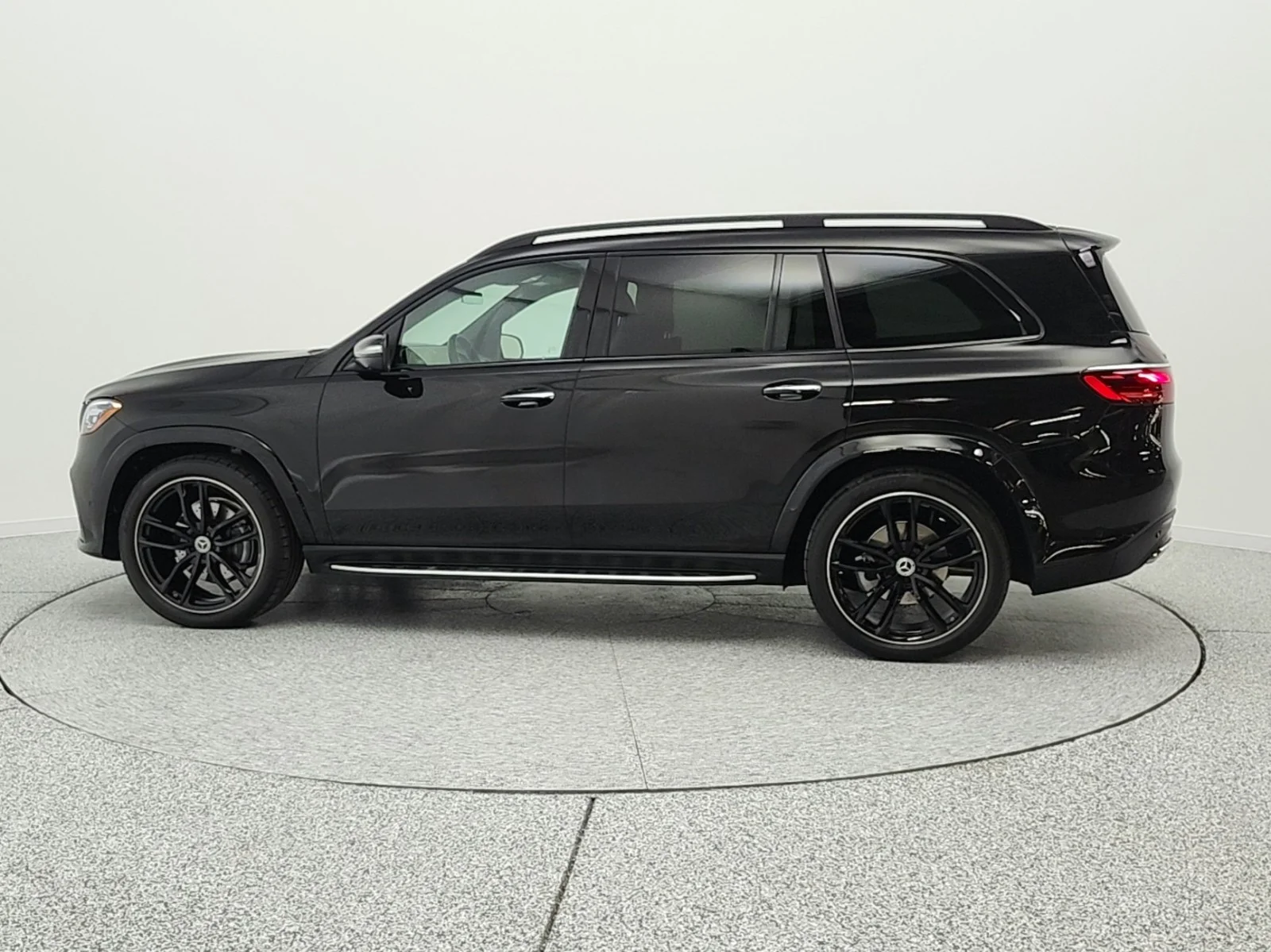 Used 2026 Obsidian Black Metallic Mercedes-Benz GLS 450 4MATIC® SUV image 8
