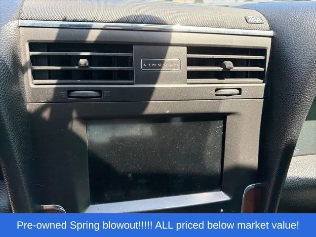 Used 2016 Silver Lincoln Select image 29