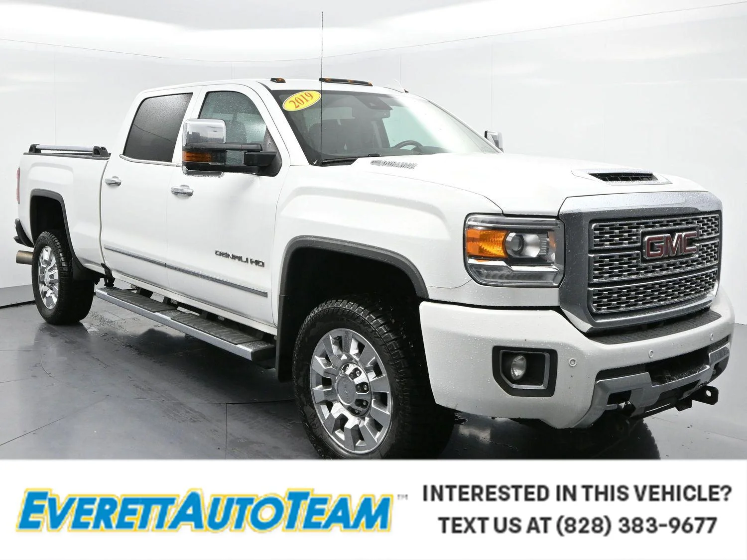 Used 2019 Summit White GMC Denali image 1