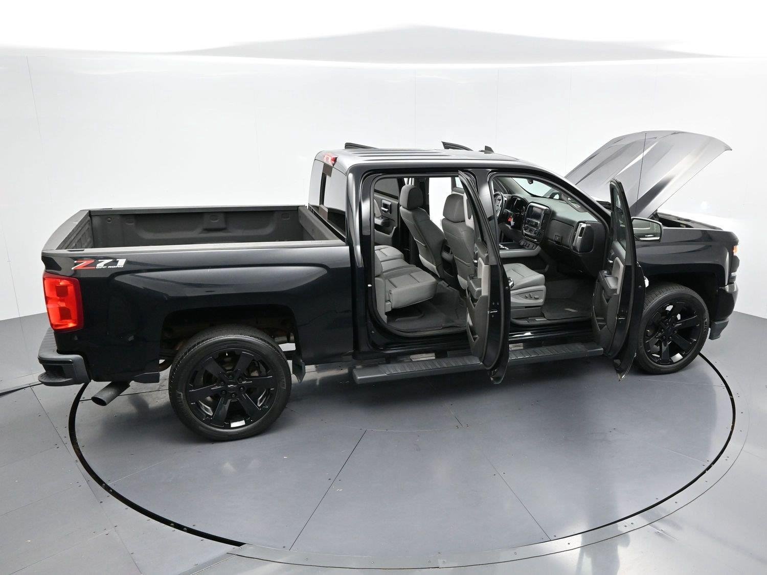Used 2018 BLACK Chevrolet LTZ image 42