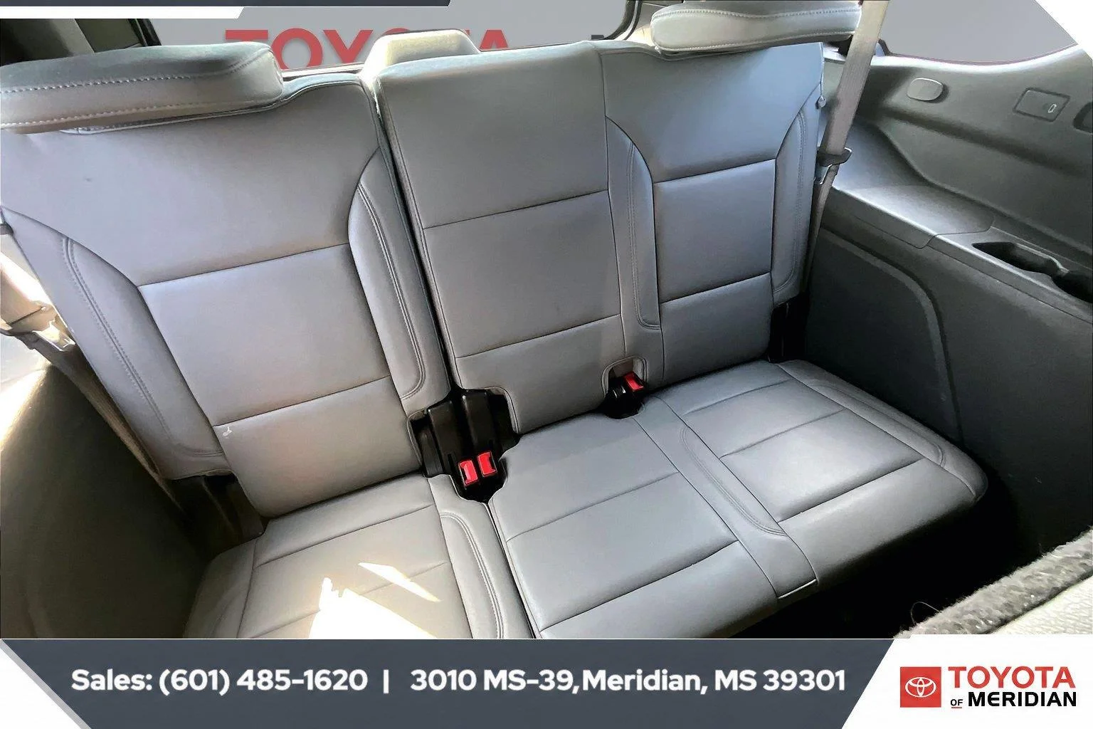 Used 2025 Sterling Gray Metallic Chevrolet LT image 21