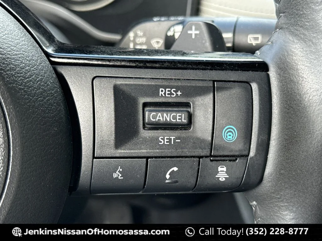 Used 2021 Blue Nissan SV image 43