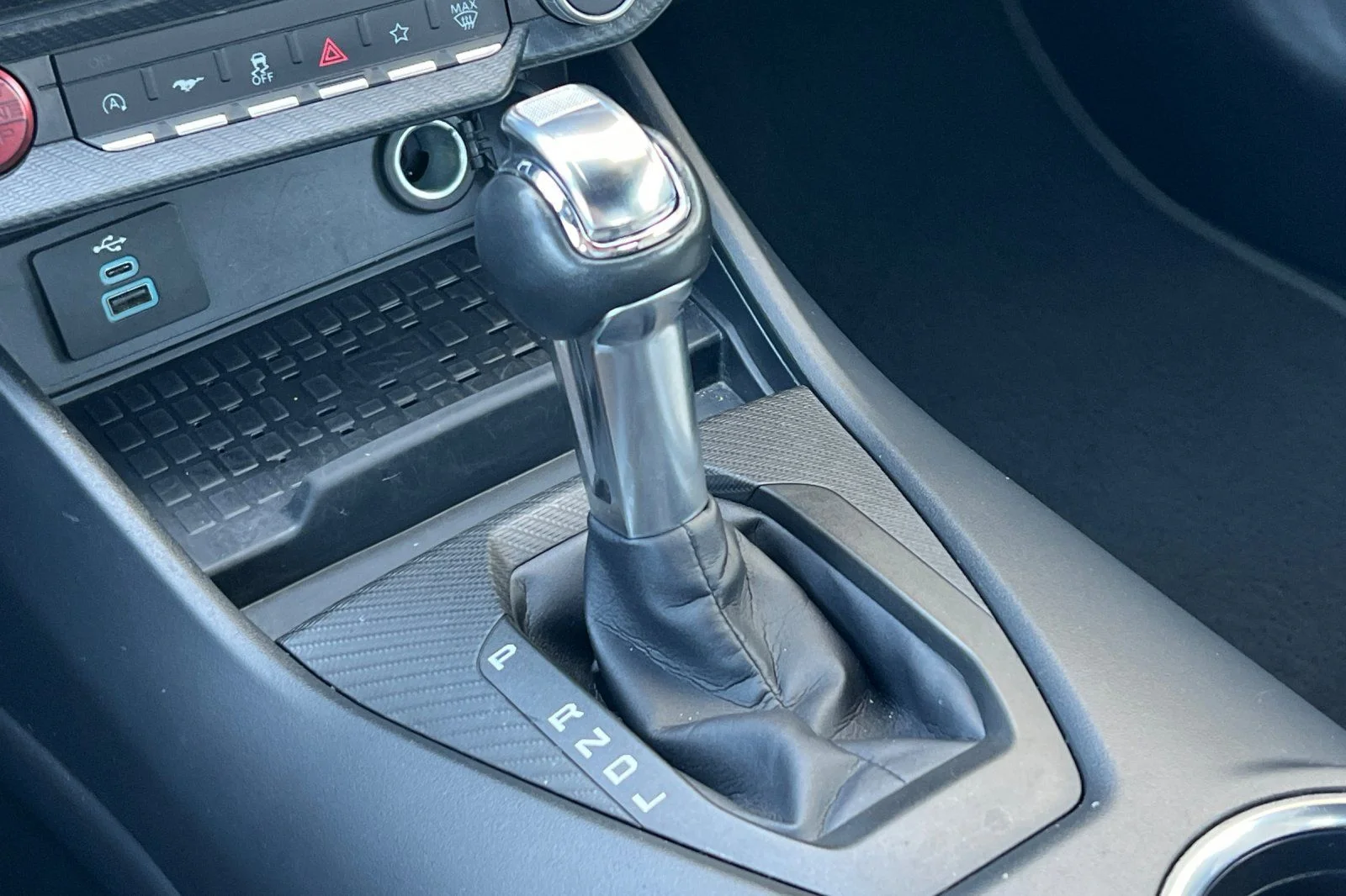 Used 2024 Blue Ford EcoBoost Premium image 20