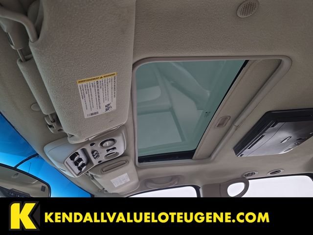 Used 2003 Gray GMC Denali image 23