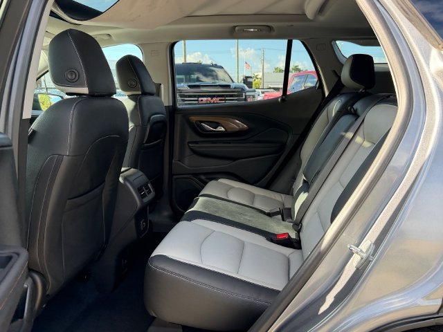 Used 2021 Gray GMC SLE image 11
