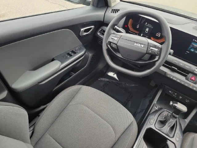 Used 2025 Black Kia LXS image 13