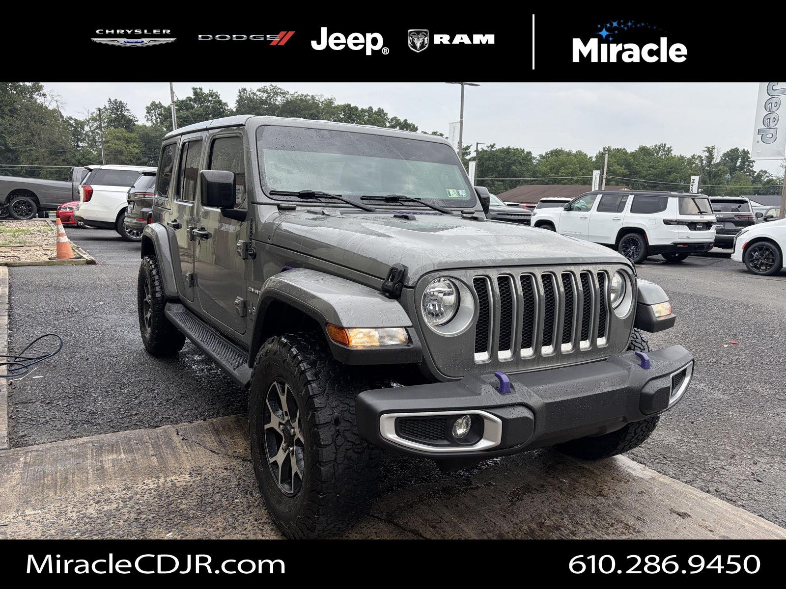Used 2021 Sting-Grey Jeep Unlimited Sahara image 1