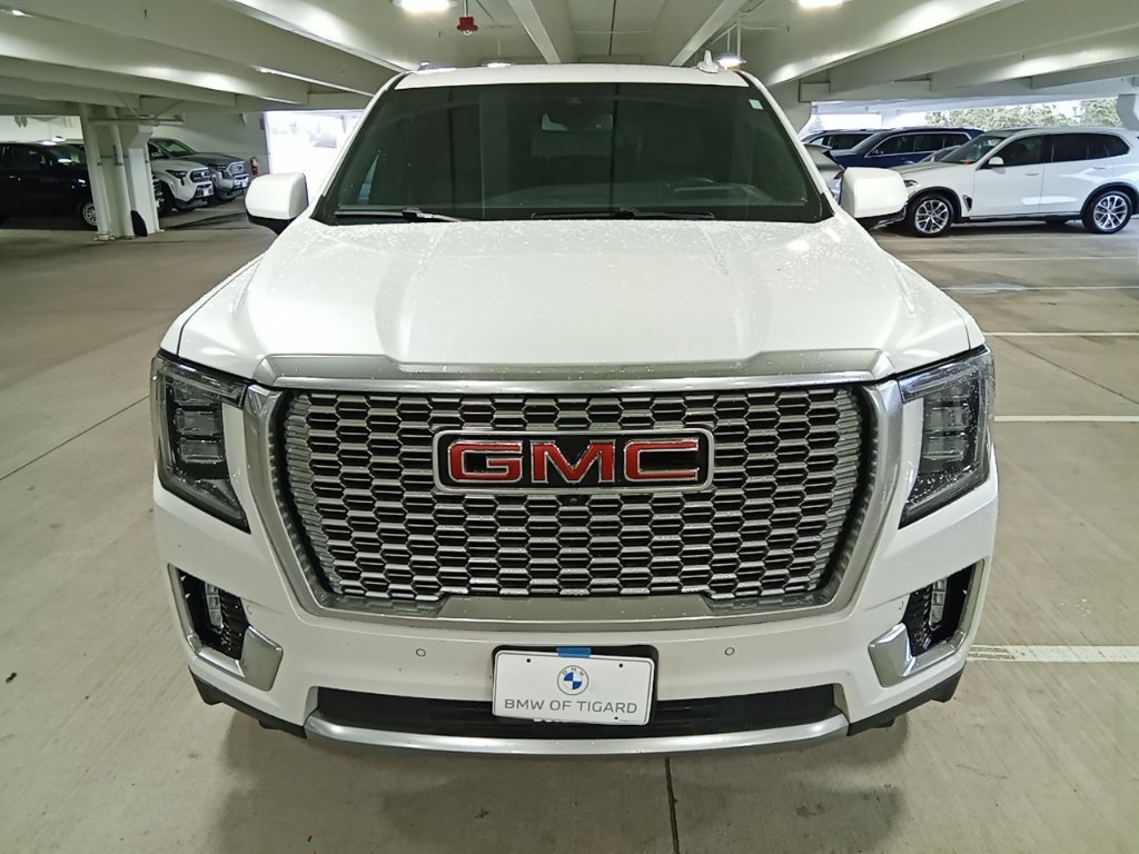 Used 2023 White Frost Tricoat GMC Denali image 3