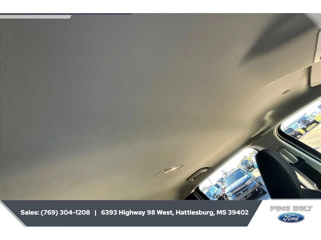 New 2025 Shadow Black Ford XLT image 17