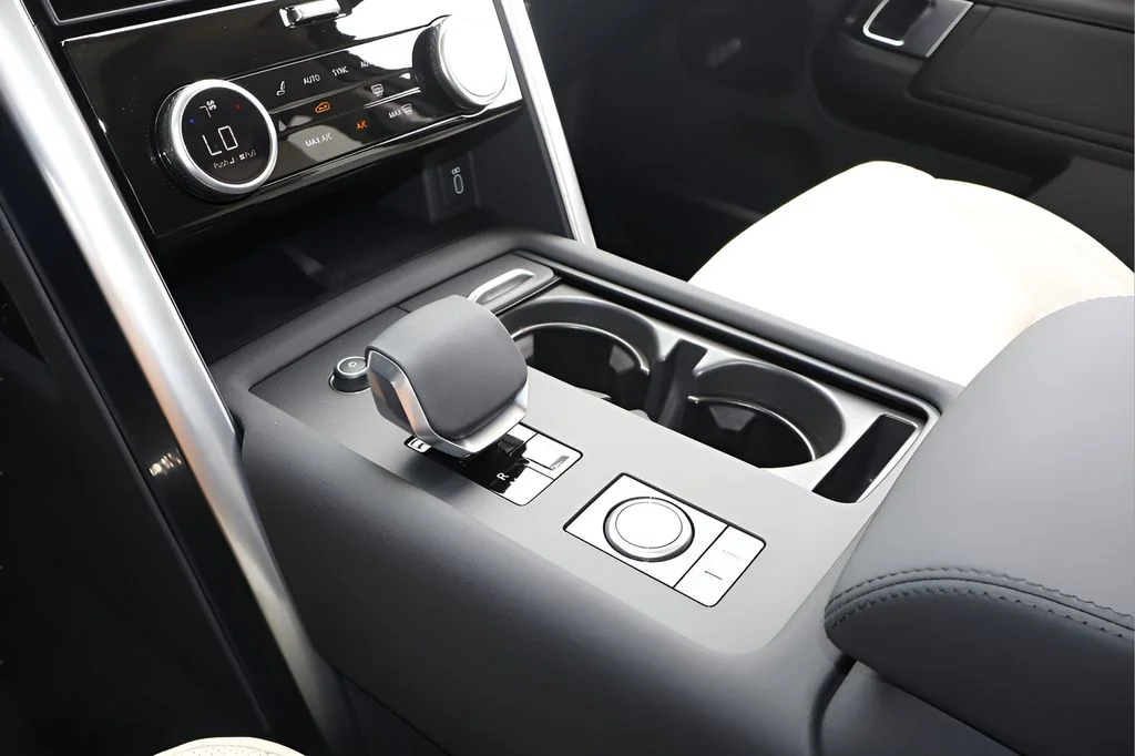 New 2026 Lantau Bronze Land Rover S image 24
