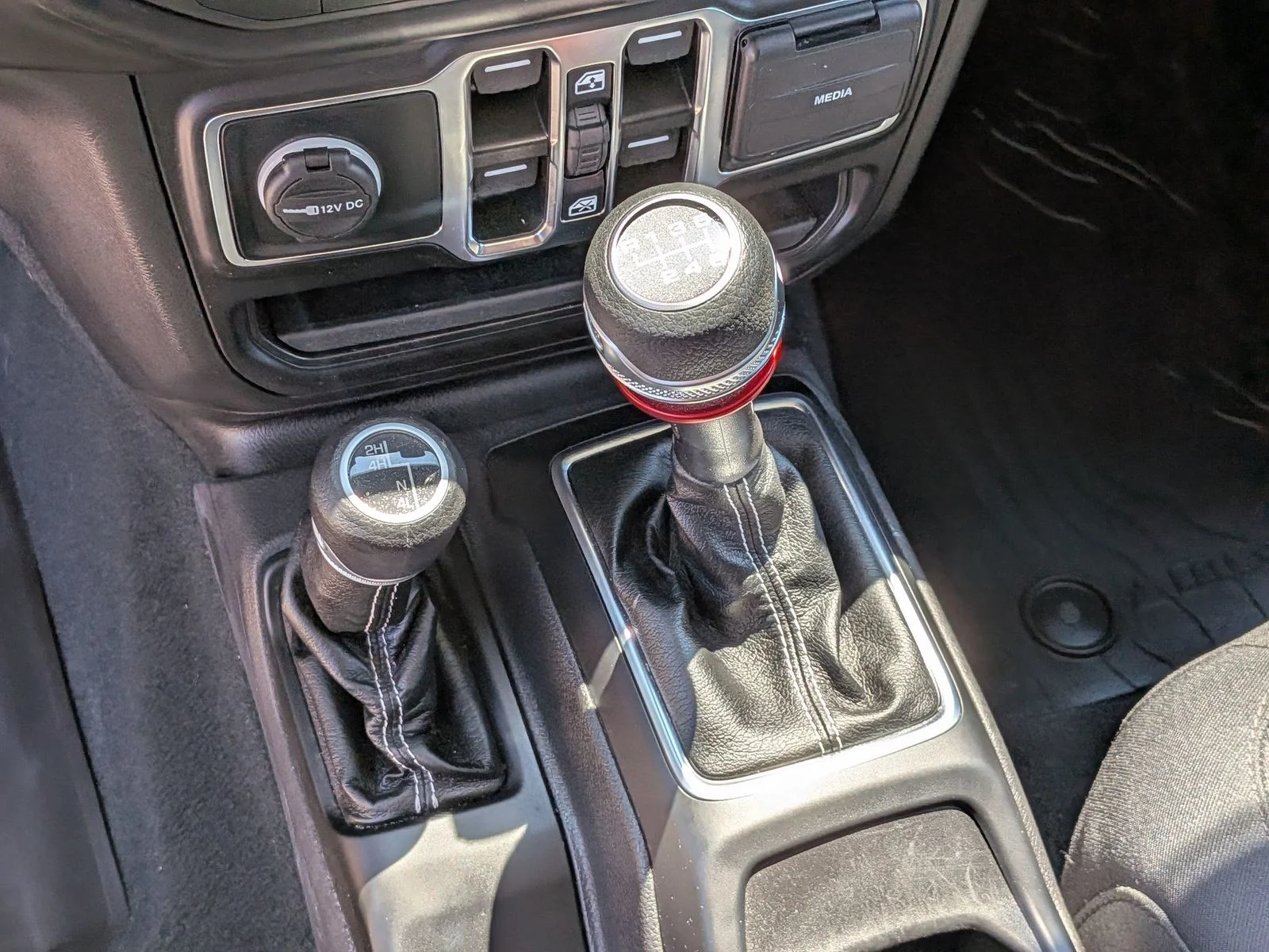 Used 2022 Bright White Clearcoat Jeep Overland image 23