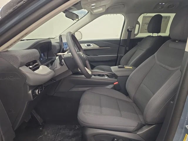 New 2026 Vapor Blue Metallic Ford Active image 25