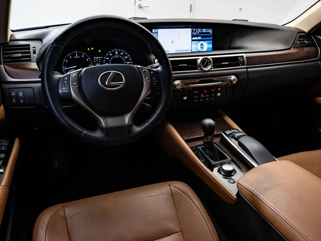 Used 2013 Obsidian Lexus 350 image 4