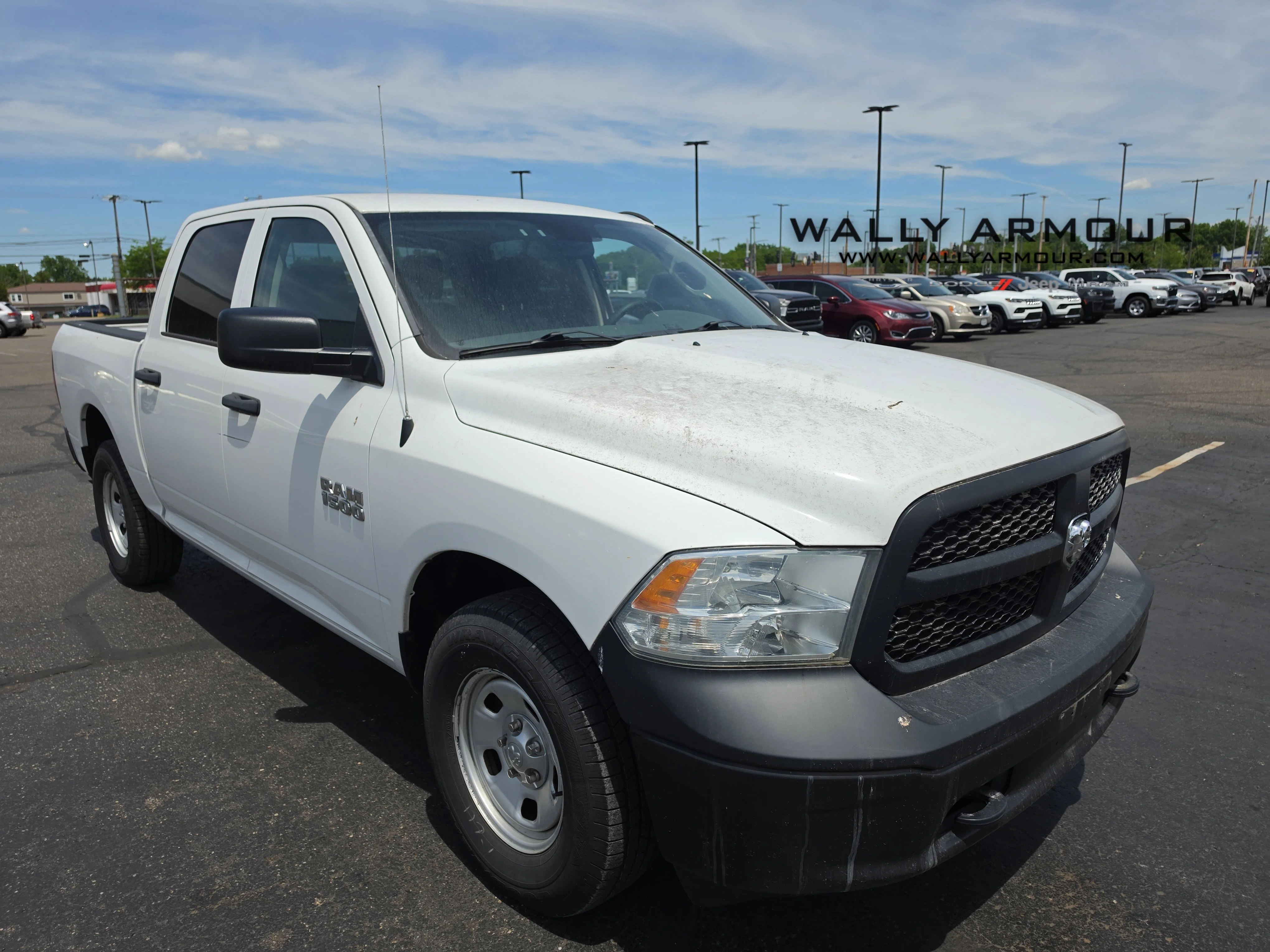 2016 RAM 1500 Tradesman 4x4 Crew Cab 5'7's photo