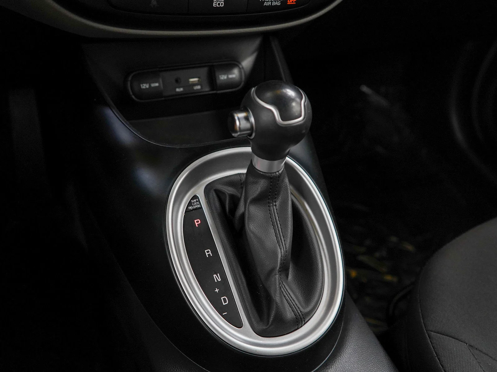 Used 2015 Shadow Black Kia  image 21