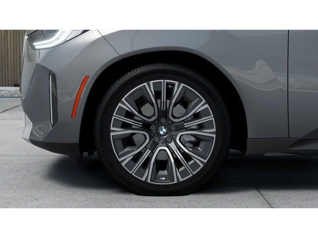 New 2026 Gray Metallic BMW 30 xDrive image 7