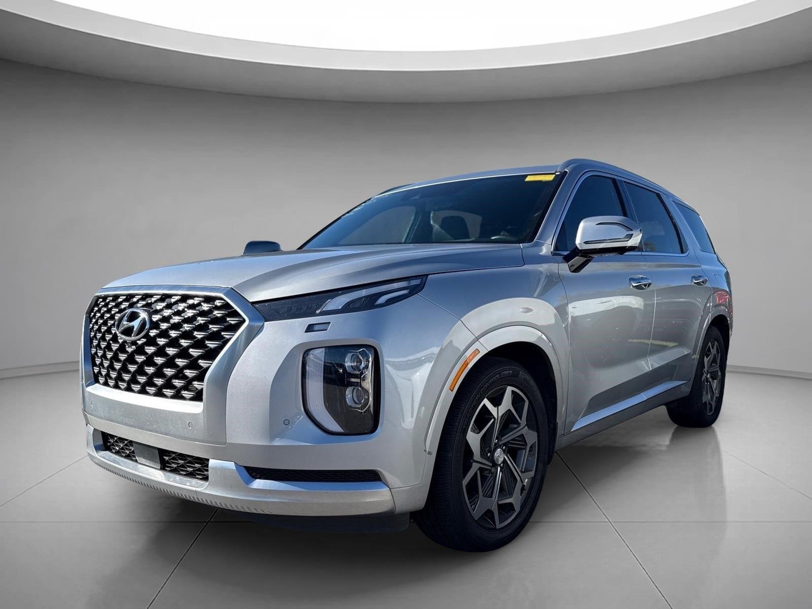 Used 2021 Typhoon Silver Hyundai Calligraphy image 1