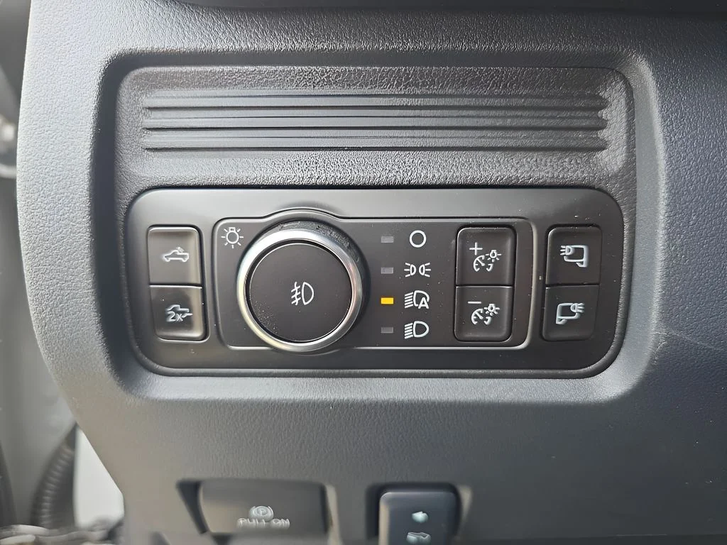 New 2026 Avalanche Ford F-250® Lariat® image 15